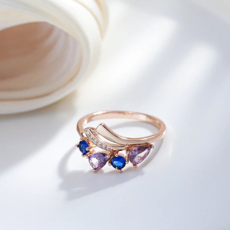 Rose Gold Elegance: Vintage Cocktail Ring with Natural Zircon Crystals