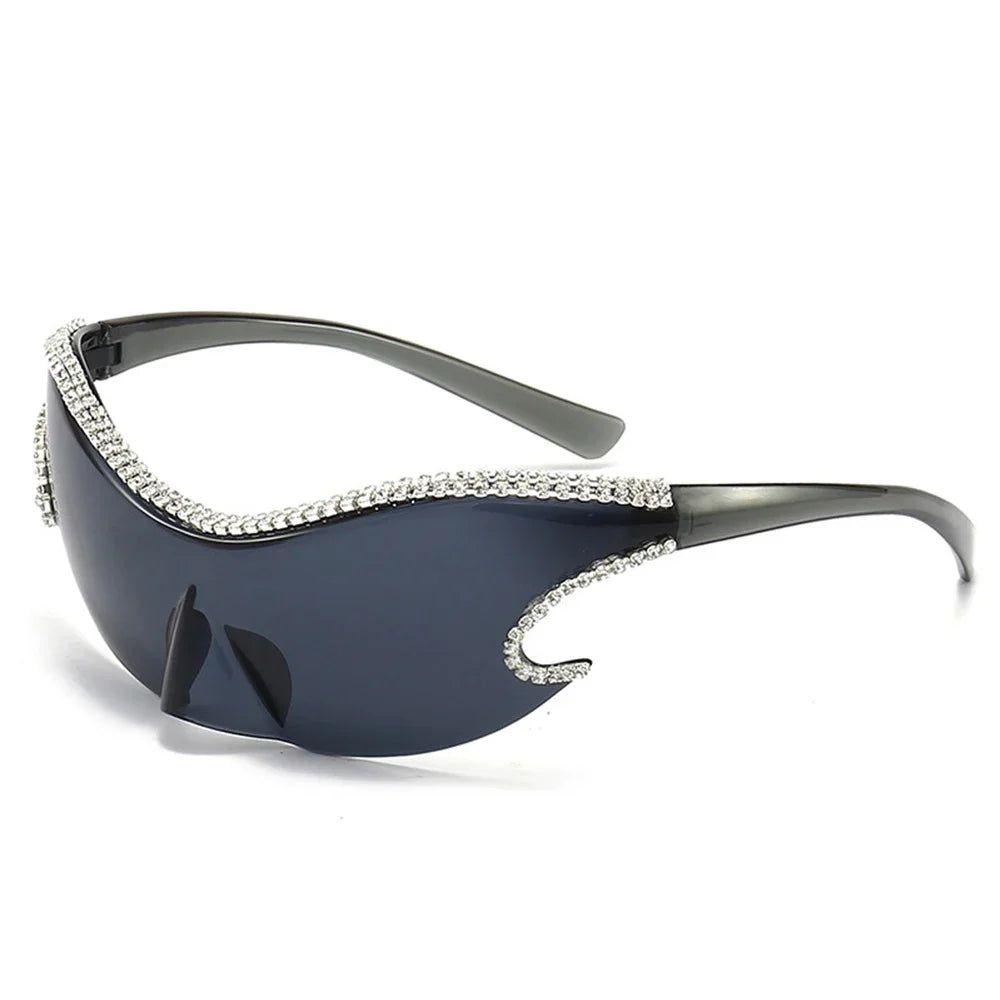 Retro Bling Y2K Diamond Sunglasses - Fashionable UV400 Pilot Eyewear for Trendsetting Women