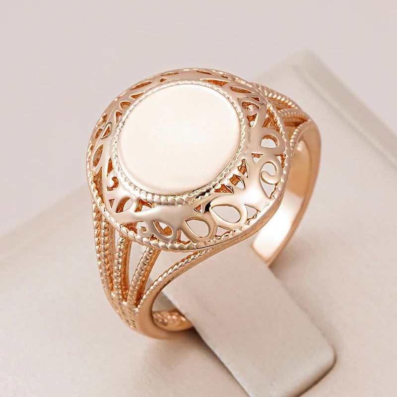 Sleek 585 Rose Gold Glossy Round Rings with Elegant Simplicity