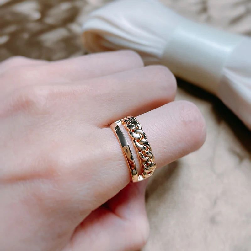 Sleek Minimalist Irregular Rose Gold Ring with Glossy Finish and Zircon Accent