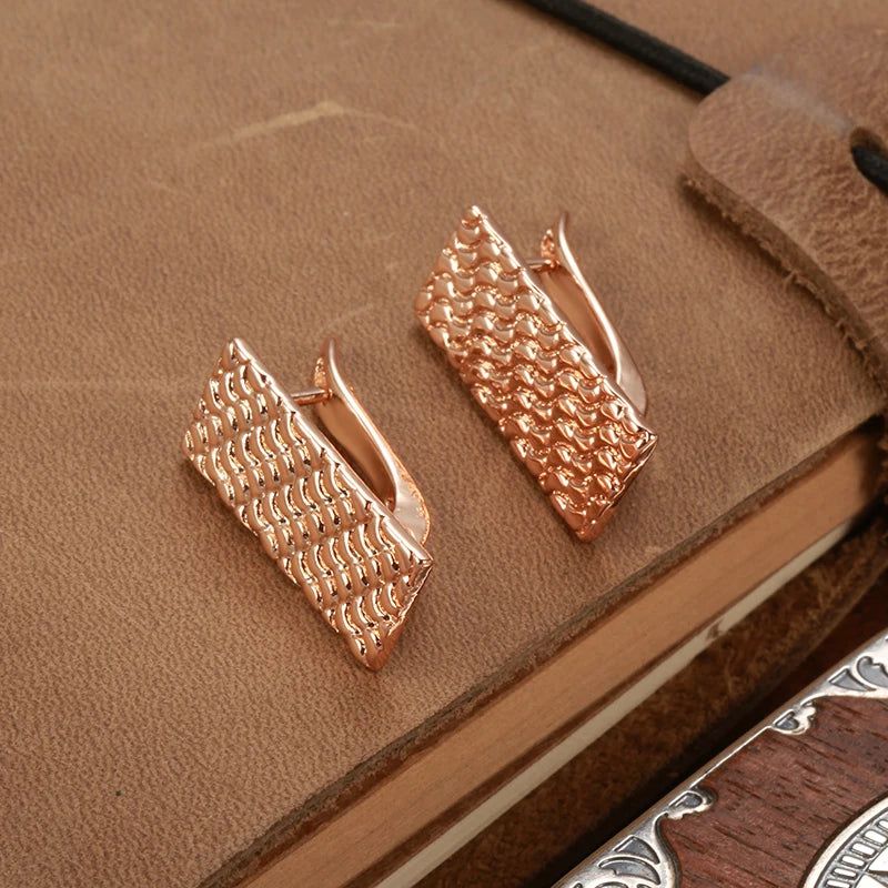 Sleek Rose Gold Square Dangle Earrings - High-Quality Trendy Jewelry