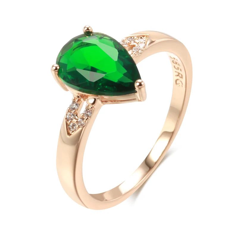 Smart Green Natural Zircon Cocktail Ring in 585 Rose Gold Finish