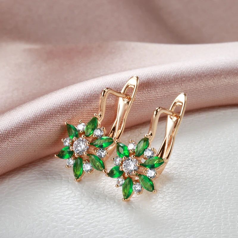 Smart Green Zircon Floral Drop Earrings in Luxurious 585 Rose Gold