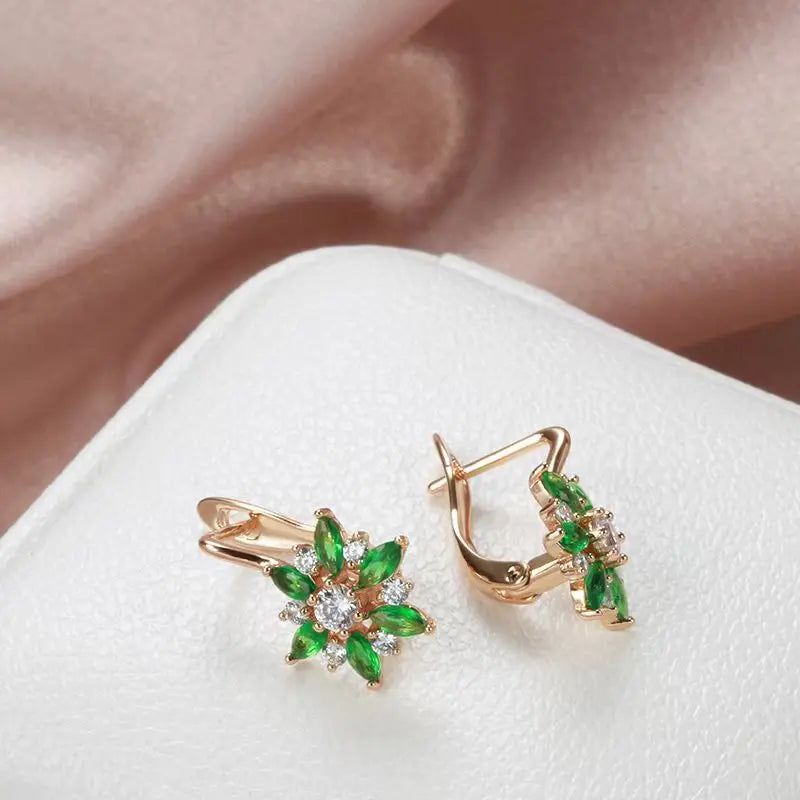 Smart Green Zircon Floral Drop Earrings in Luxurious 585 Rose Gold