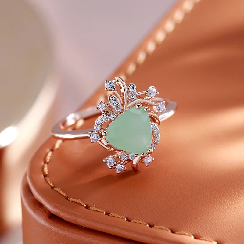 Smart Green Zircon Flower Ring in 585 Rose Gold - Fashionable Crystal Jewelry