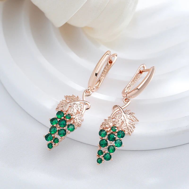 Smart Green Zircon Grape Drop Earrings in 585 Rose Gold - Vintage-Inspired Crystal Jewelry