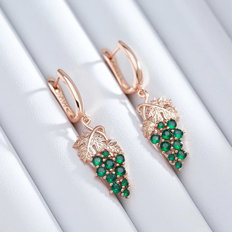 Smart Green Zircon Grape Drop Earrings in 585 Rose Gold - Vintage-Inspired Crystal Jewelry