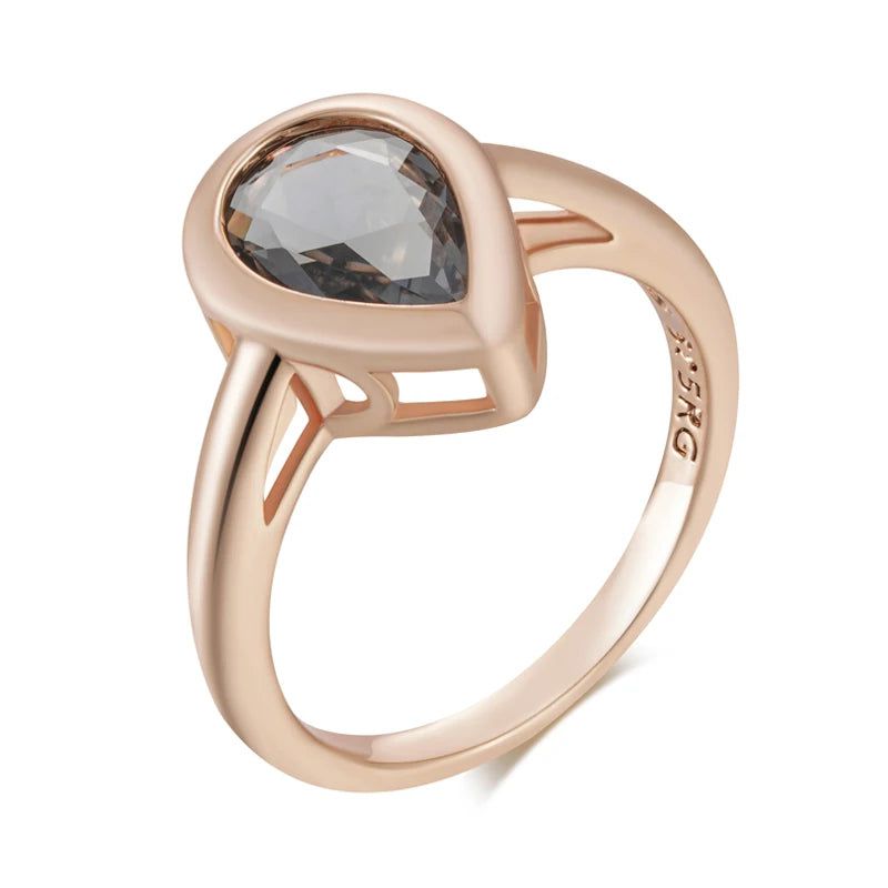 Smart Grey Crystal Teardrop Ring in 585 Rose Gold with Natural Zircon