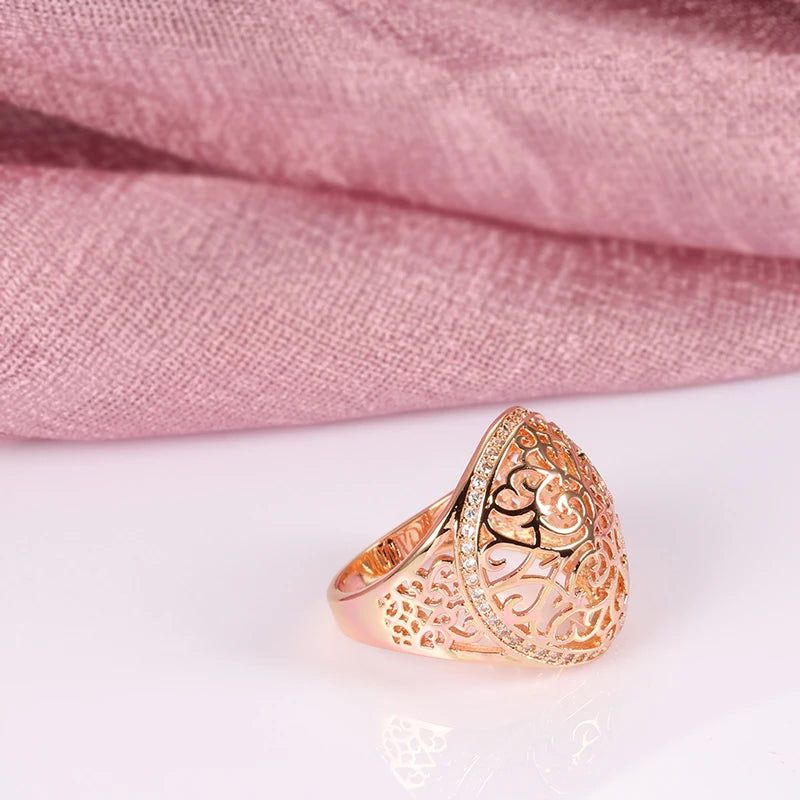 Smart Hollow Flower 585 Rose Gold Cocktail Ring with Natural Zircon Inlay