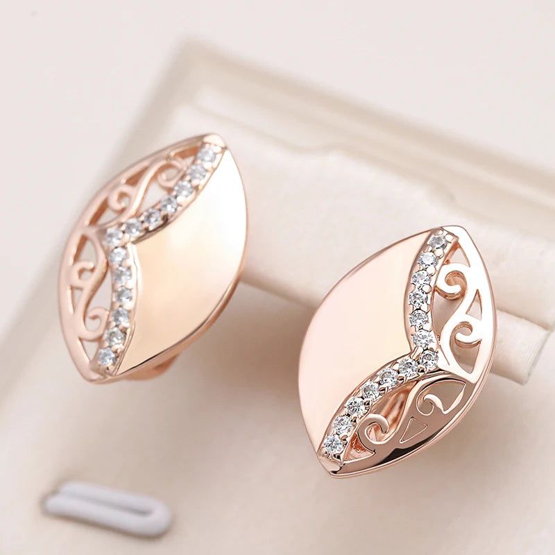 Smart Hollow Flower Dangle Earrings in 585 Rose Gold with Natural Zircon - Boho Chic Jewelry