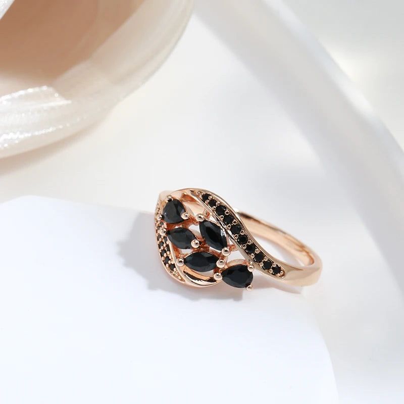 Smart Vintage-Inspired 585 Rose Gold Leaf Ring with Black Natural Zircon Inlay