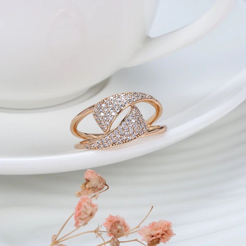 Sophisticated 585 Rose Gold Geometric Ring with Natural Zircon Inlay