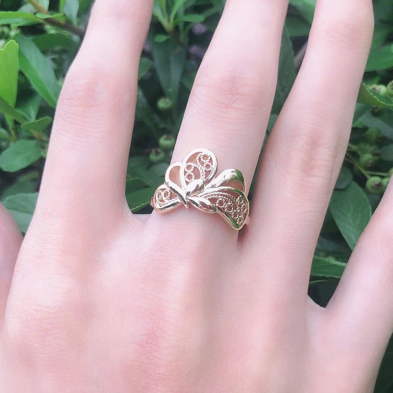 Sophisticated 585 Rose Gold Vintage Flower Weaving Cocktail Ring