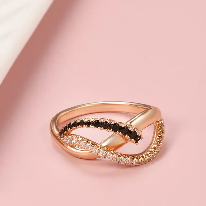 Sophisticated Black and White Natural Zircon Wave Ring in 585 Rose Gold - Vintage Crystal Jewelry