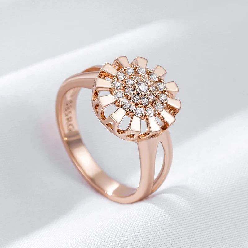 Stunning 585 Rose Gold Crystal Flower Cocktail Ring with Natural Zircon Accents