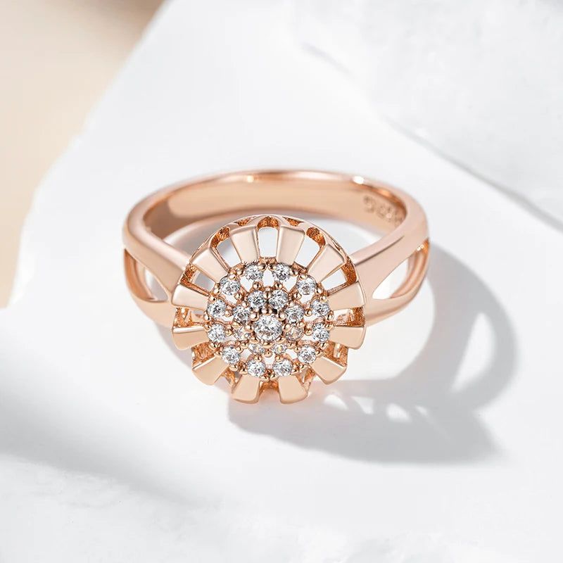 Stunning 585 Rose Gold Crystal Flower Cocktail Ring with Natural Zircon Accents