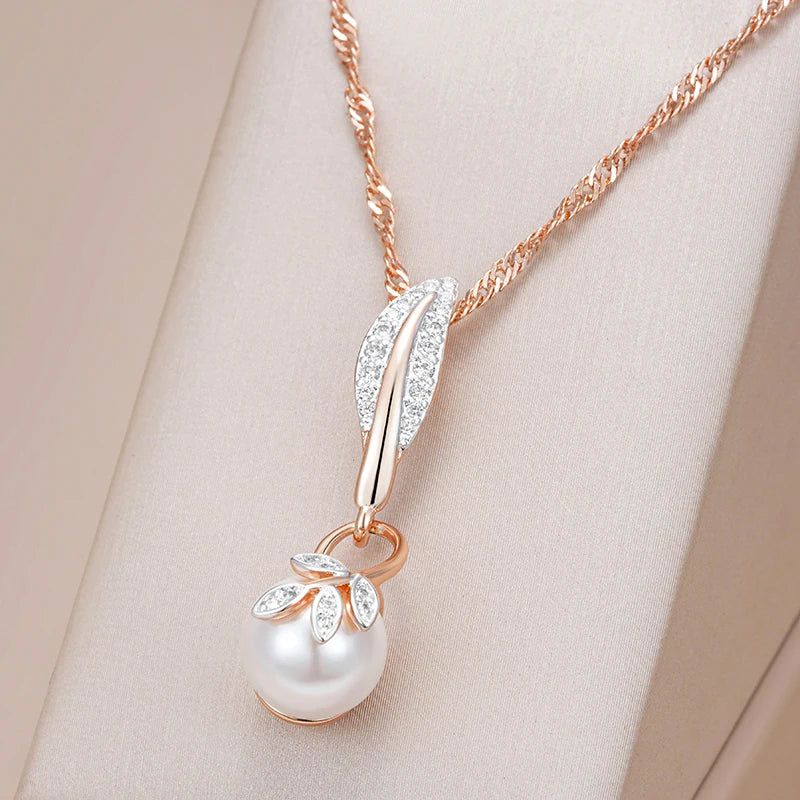 Stunning Boho Crystal Flower and Pearl Pendant Necklace in 585 Rose Gold and Silver