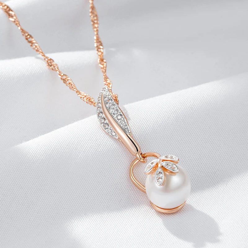 Stunning Boho Crystal Flower and Pearl Pendant Necklace in 585 Rose Gold and Silver