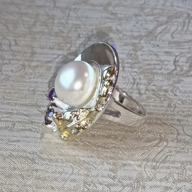 Stunning Cocktail Ring with Elegant Pearl and Zircon Accents