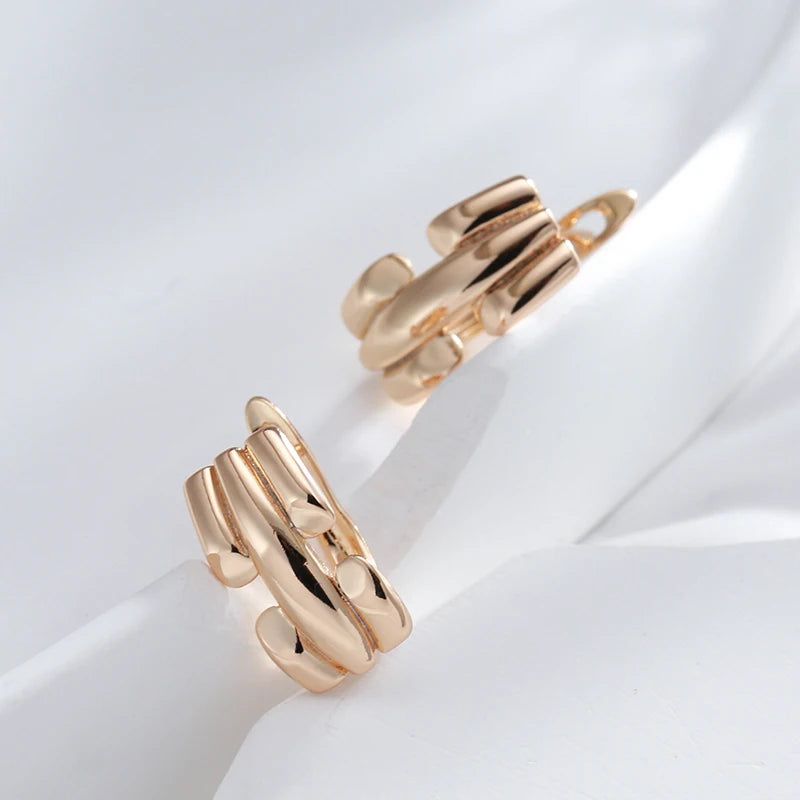 Stylish 585 Rose Gold Square Dangle Earrings - High-Quality Fashion Jewelry