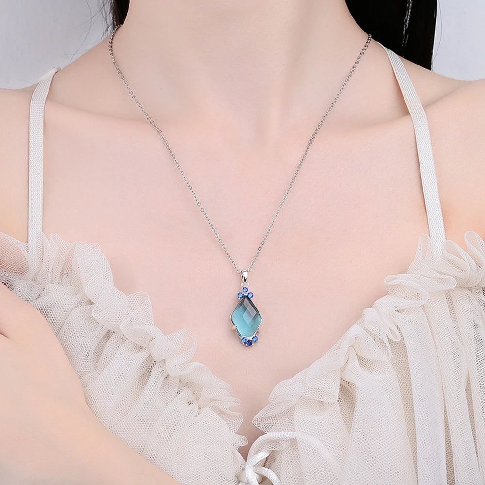 Stylish Aquamarine Geometric Pendant Necklace with Zircon Accents in Blue Tone