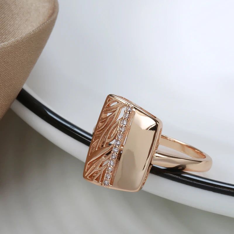 Stylish Floral Hollow Design Ring in 585 Rose Gold with Natural Zircon for Bridal and Fashion Jewelry