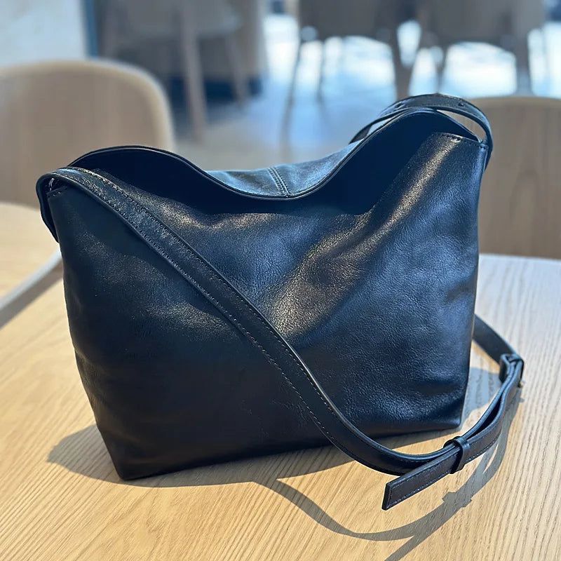 Stylish Genuine Leather Women's Commuter Bag - Spacious Soft Cowhide Shoulder & Crossbody Design