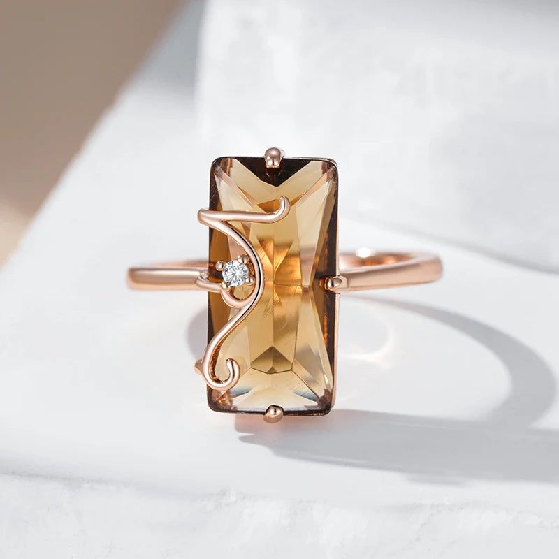 Stylish Geometric 585 Rose Gold Vintage Ring with Light Brown Natural Zircon