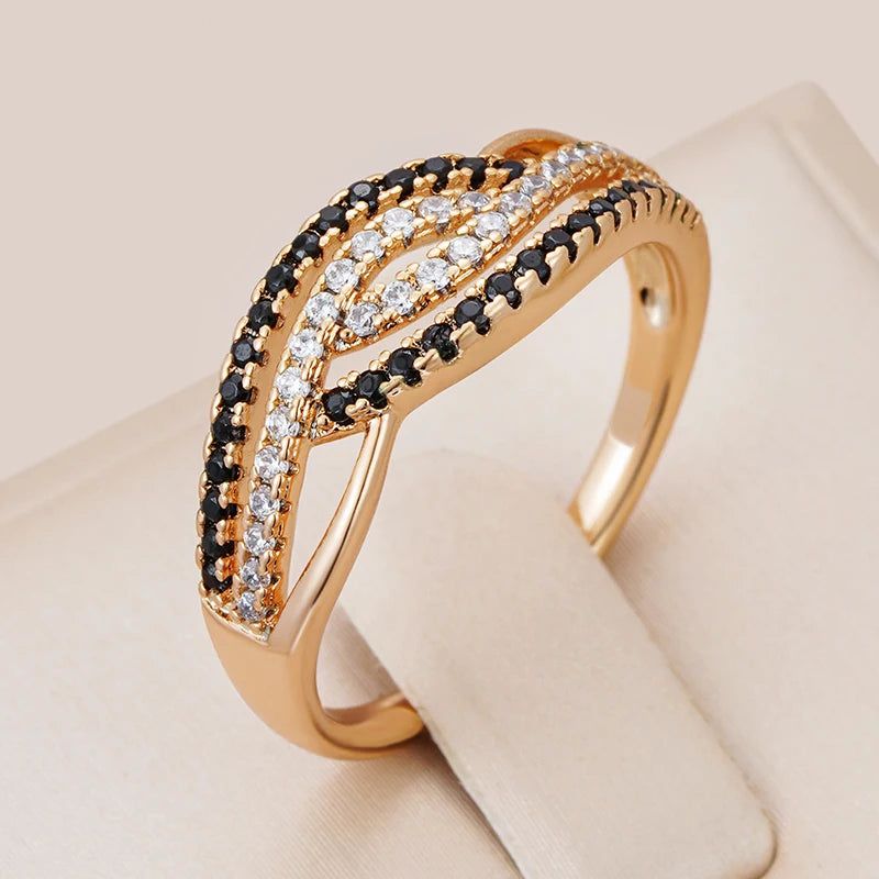 Stylish Geometric Black and White Zircon Ring in 585 Rose Gold Finish