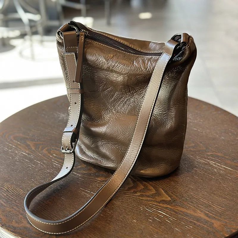 Stylish Pleated Genuine Leather Bucket Bag - Versatile Women's Shoulder and Crossbody Bag