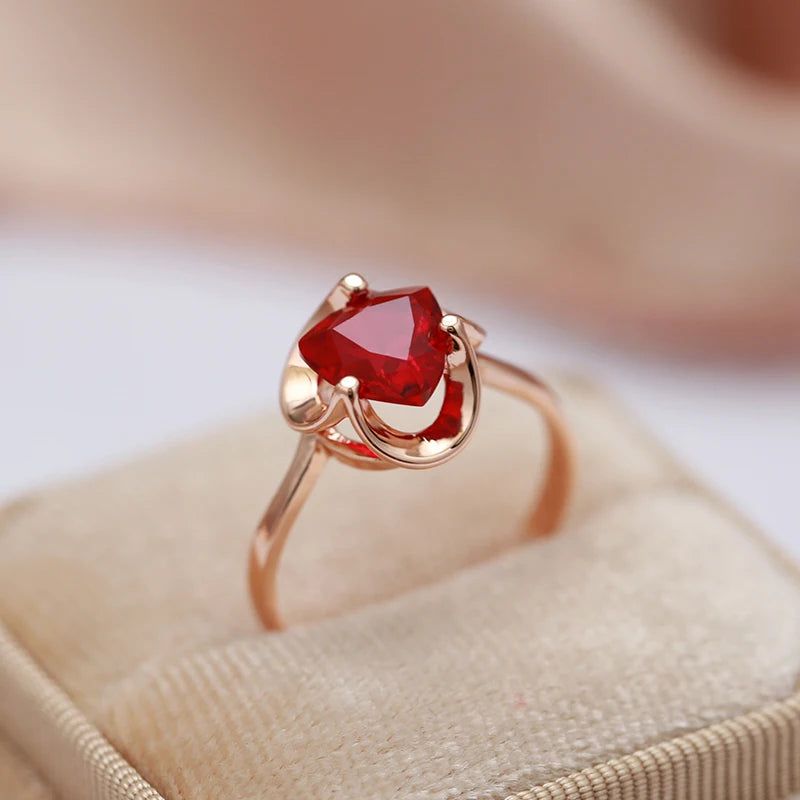 Stylish Red Natural Zircon Flower Ring in 585 Rose Gold - High-Quality Vintage Jewelry