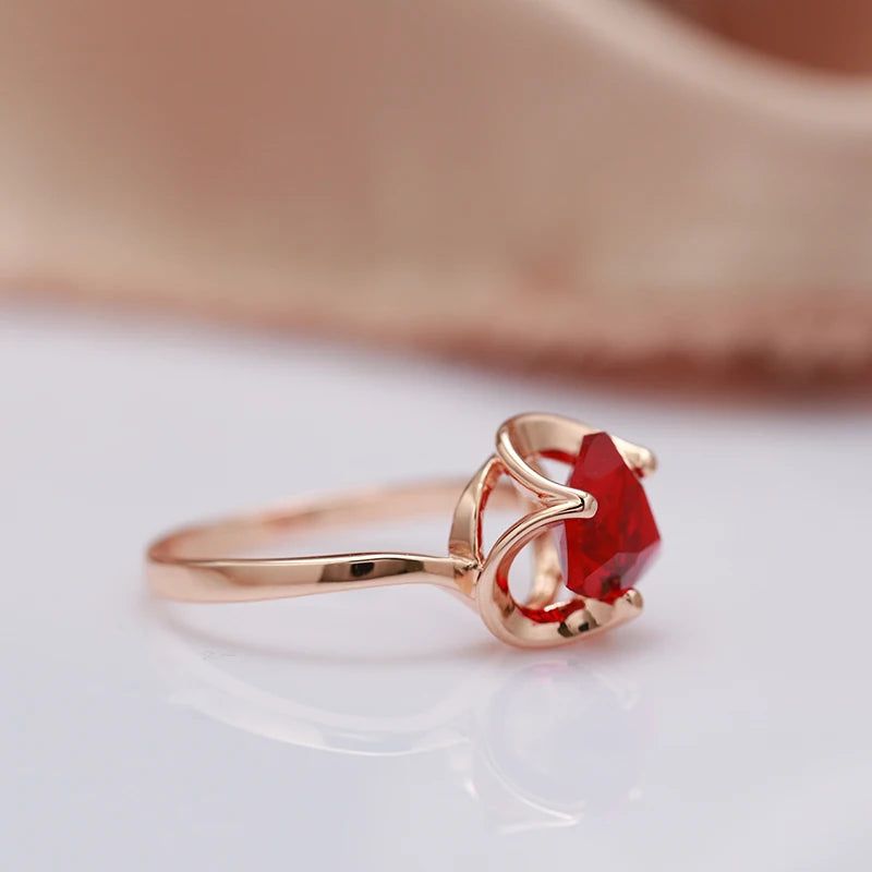 Stylish Red Natural Zircon Flower Ring in 585 Rose Gold - High-Quality Vintage Jewelry