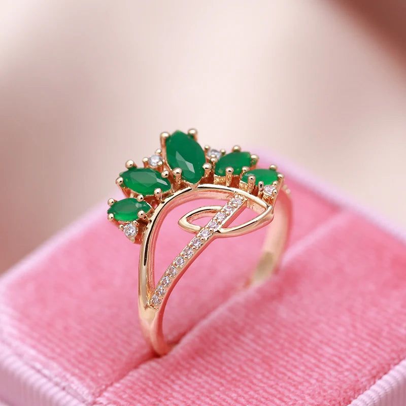 Stylish Rhombus Cut Natural Zircon Ring in 585 Rose Gold - High-Quality Fashion Jewelry