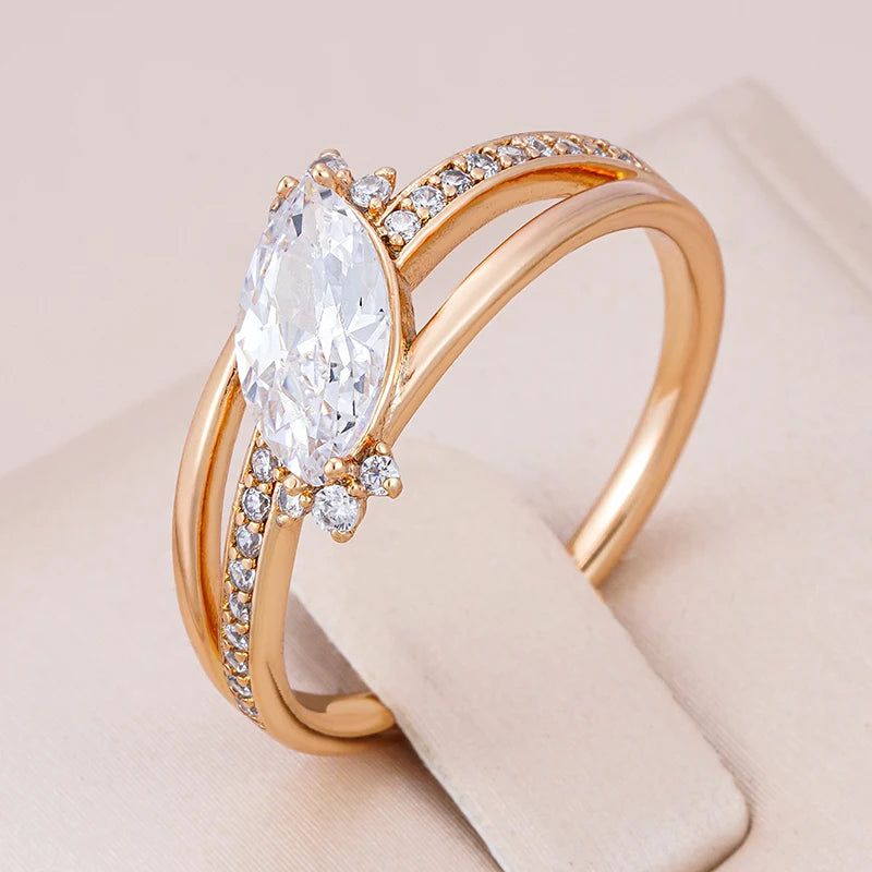 Stylish Rhombus Shaped Natural Zircon Cocktail Ring in 585 Rose Gold Finish