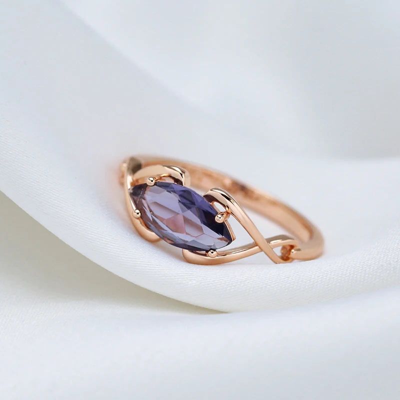 Stylish Rhombus Shaped Purple Natural Zircon Ring in Luxurious 585 Rose Gold Finish