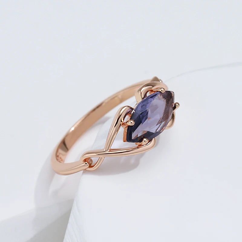 Stylish Rhombus Shaped Purple Natural Zircon Ring in Luxurious 585 Rose Gold Finish