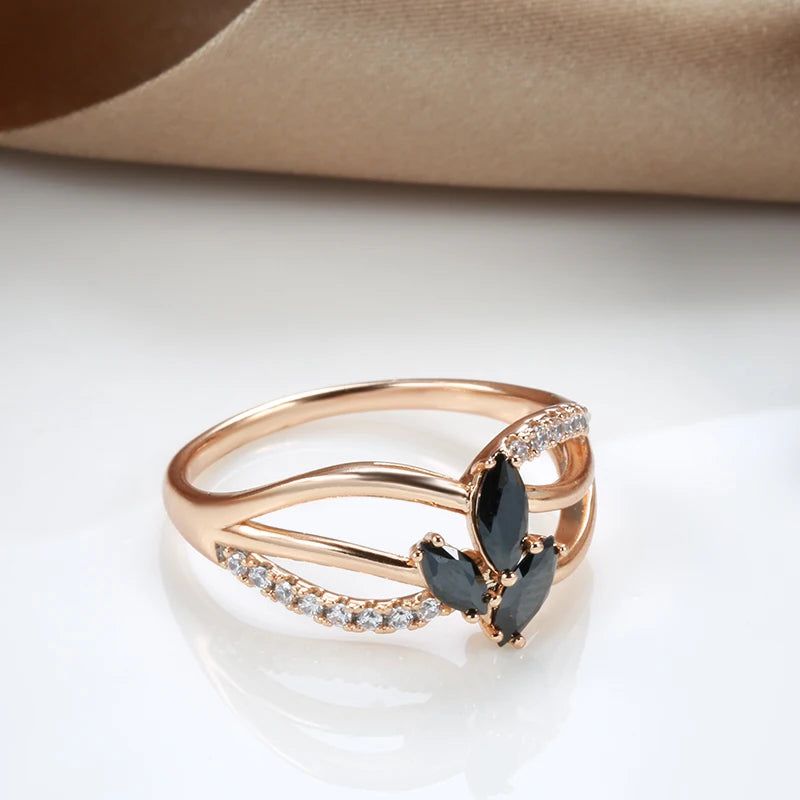 Stylish Rose Gold Black Zircon Cocktail Ring with Crystal Floral Design