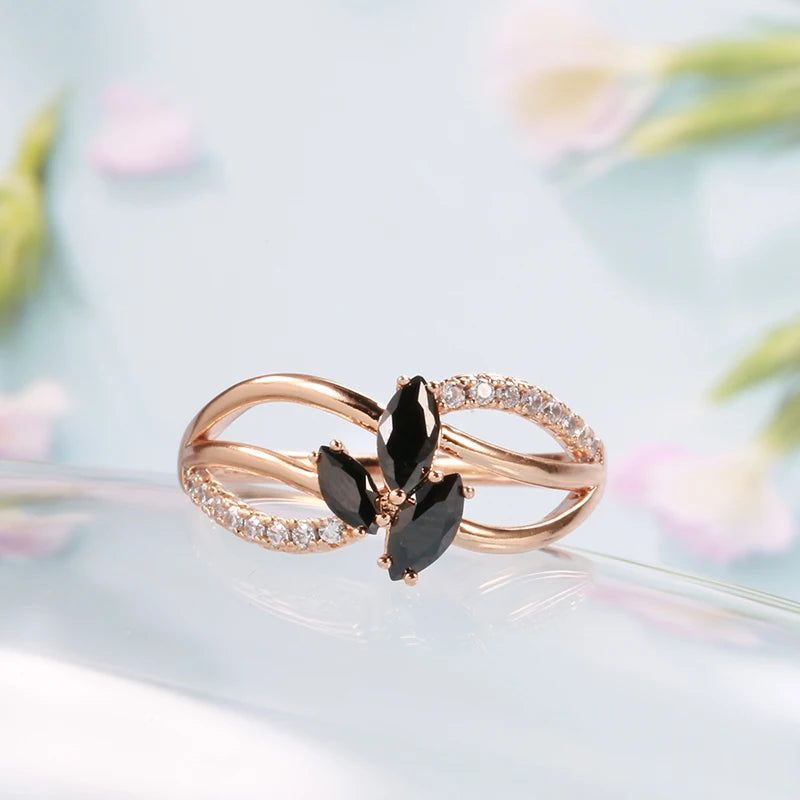 Stylish Rose Gold Black Zircon Cocktail Ring with Crystal Floral Design