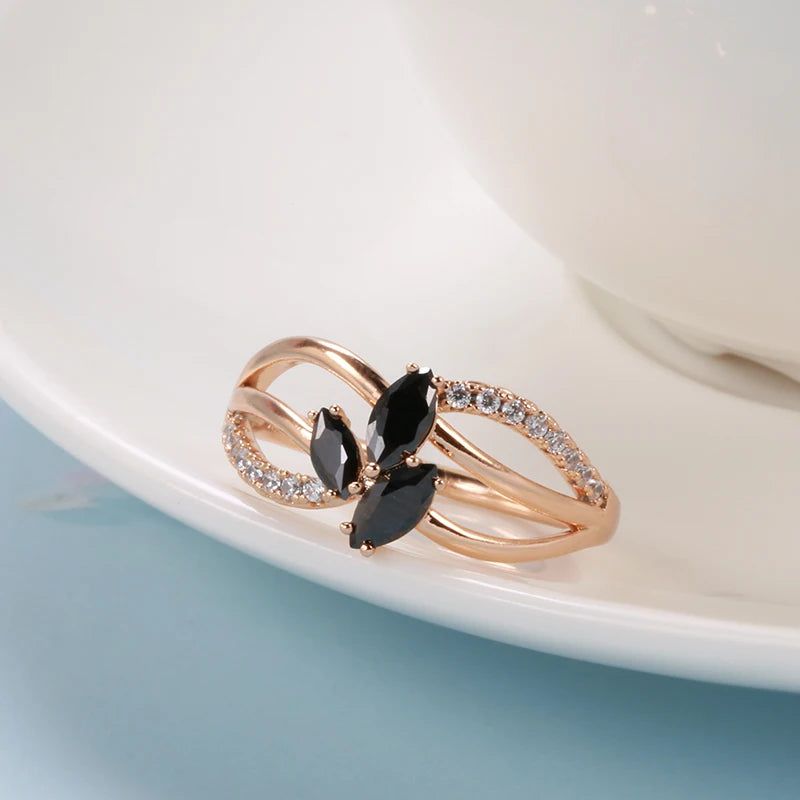 Stylish Rose Gold Black Zircon Cocktail Ring with Crystal Floral Design