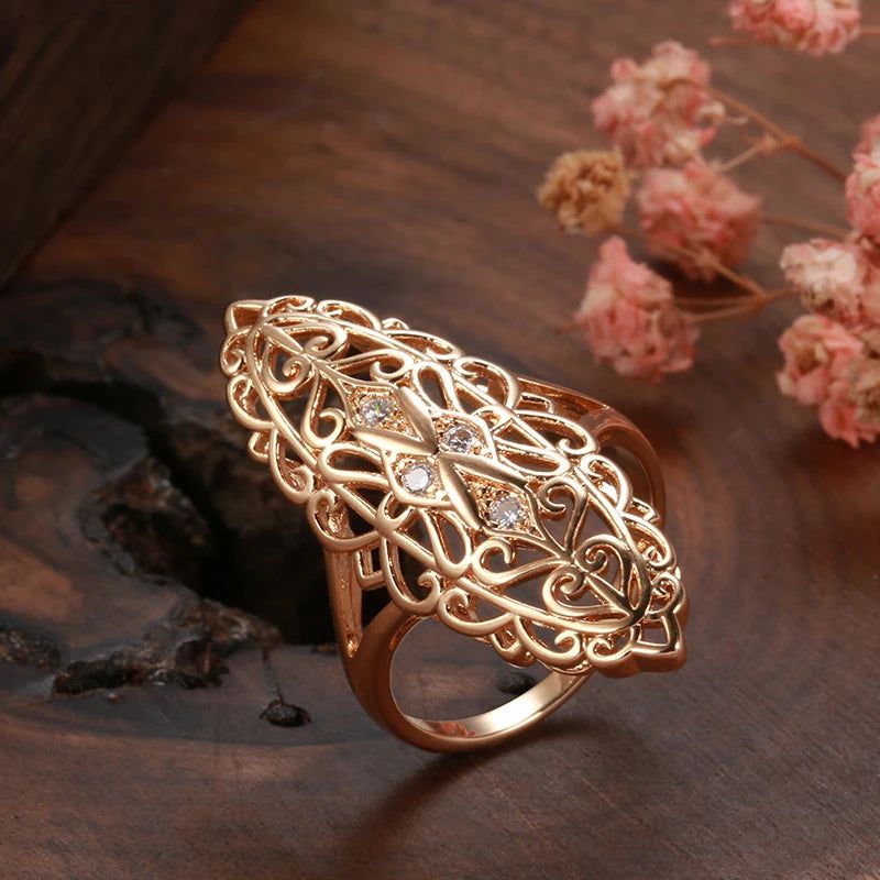 Stylish Rose Gold Cocktail Ring with Natural Zircon - Trendy Fashion Jewelry