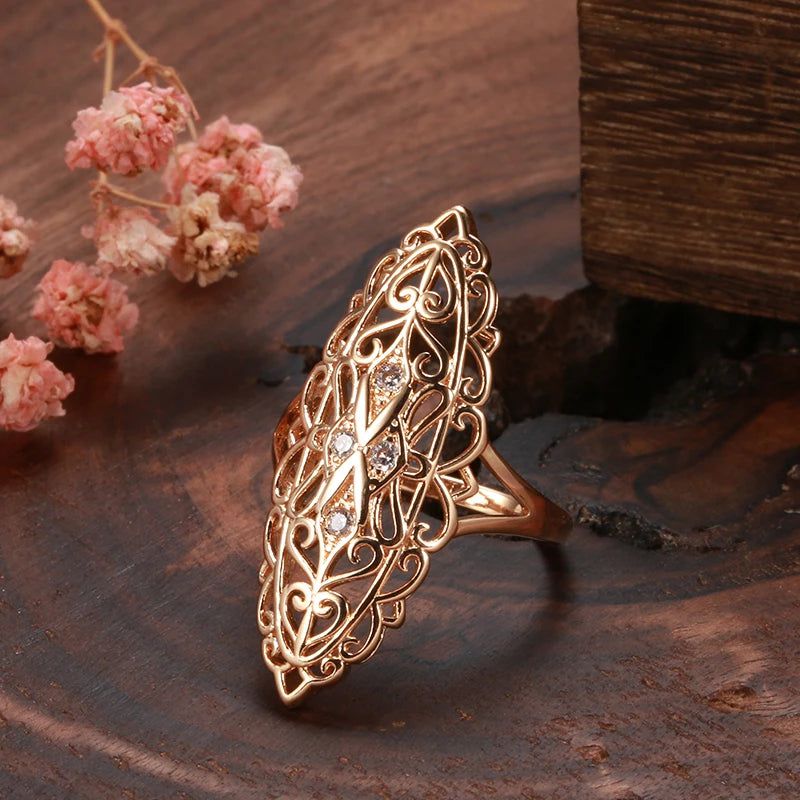 Stylish Rose Gold Cocktail Ring with Natural Zircon - Trendy Fashion Jewelry