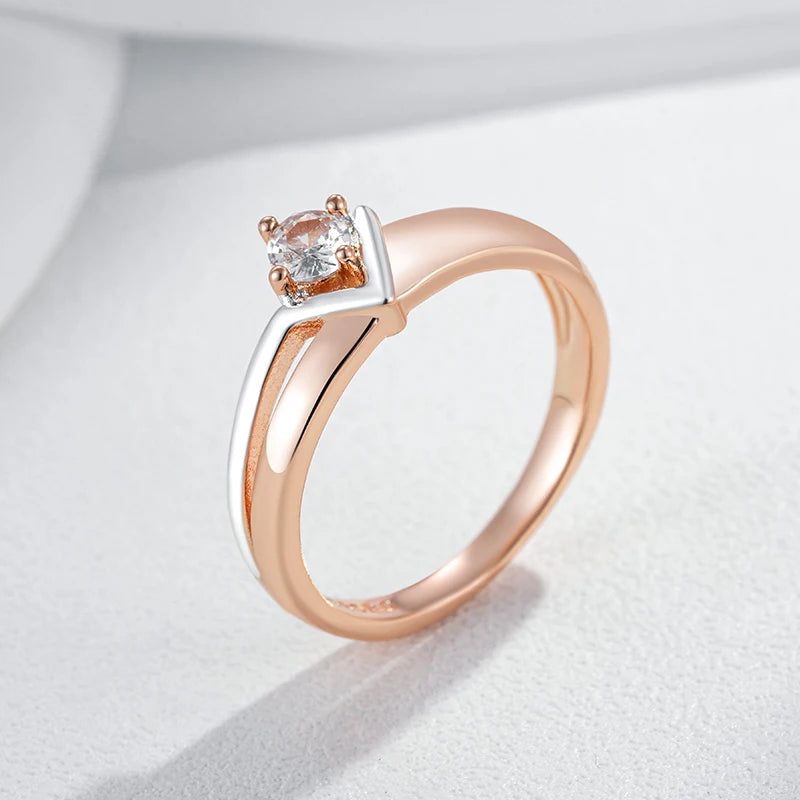 Stylish Rose Gold and Silver Natural Zircon Cocktail Ring with Slim Design