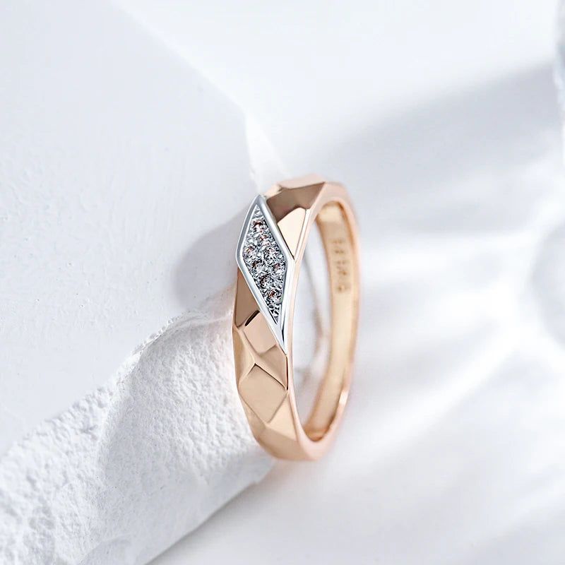 Stylish Rose Gold and Silver Zircon Cocktail Ring with Unique Geometric Design