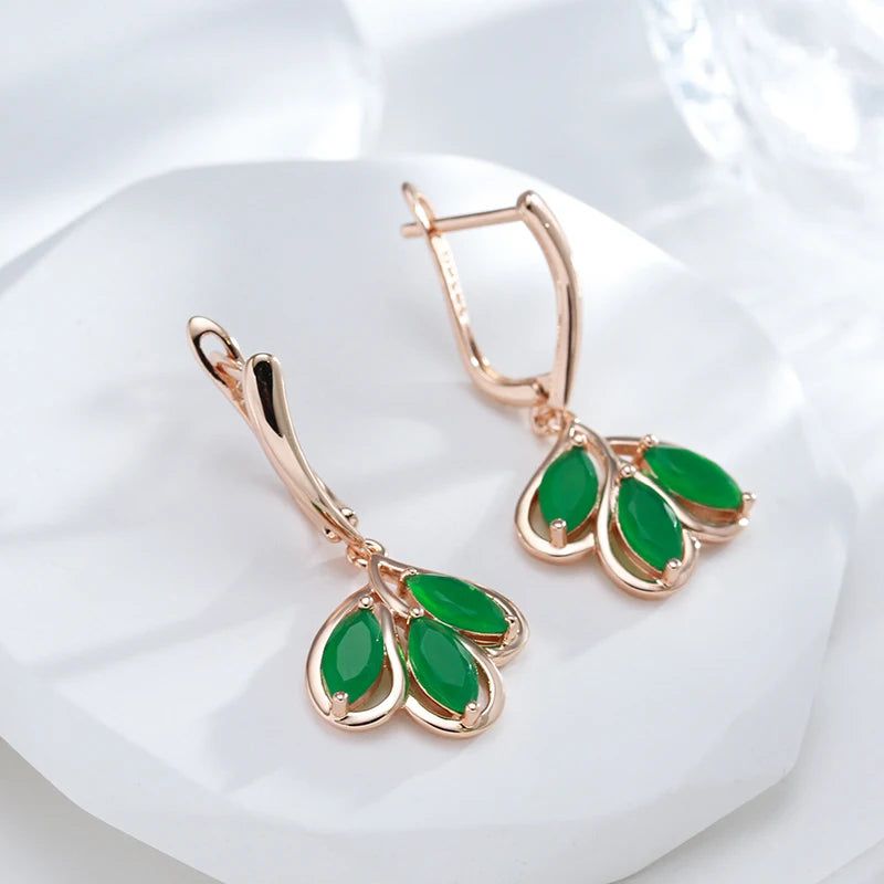 Stylish Vintage Long Drop Earrings in 585 Rose Gold with Green Natural Zircon Flower Design