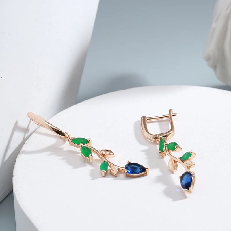 Stylish Vintage Long Leaf Drop Earrings in 585 Rose Gold with Luminous Green Natural Zircon