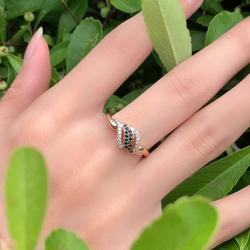 Stylish Vintage Rose Gold Cocktail Ring with Black Zircon and White Crystals