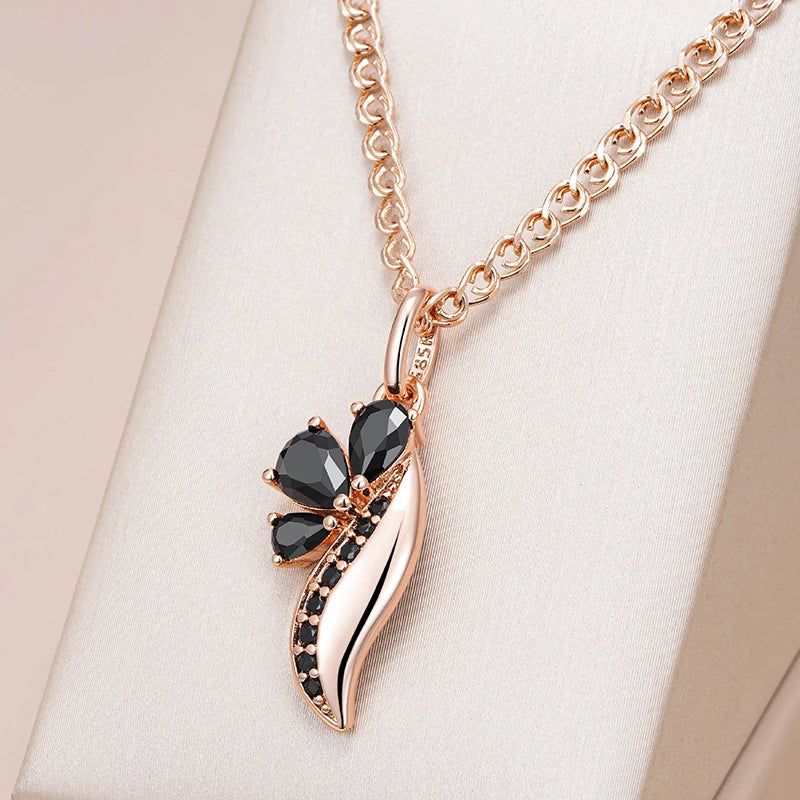 Stylish Vintage Rose Gold Crystal Flower Pendant Necklace with Black Natural Zircon