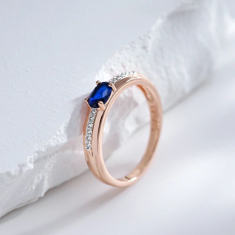 Stylish Vintage Rose Gold and Silver Ring with Blue Natural Zircon