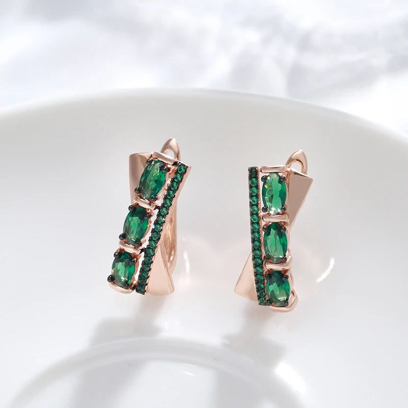 Tasteful Hot Green Zircon Vintage Drop Earrings in 585 Rose Gold and Black Finish