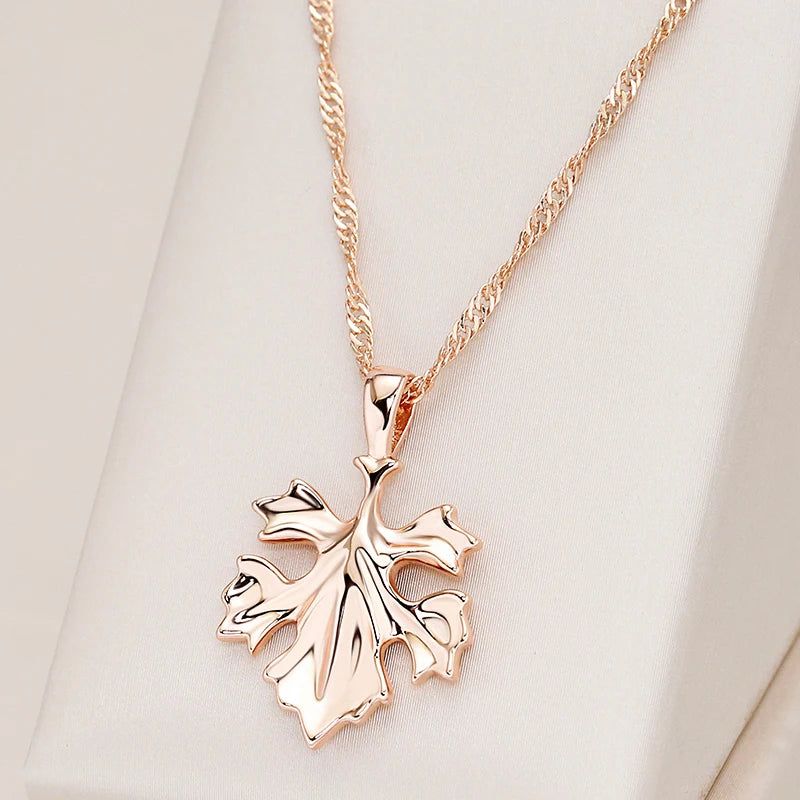 Tasteful Leaf Pendant Necklace in 585 Rose Gold - Unique Romantic Jewelry Piece